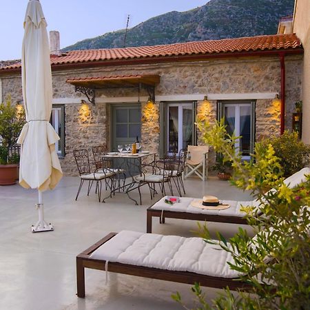 Guesthouse Simou With View 3 Bedrooms Arachova Exterior photo