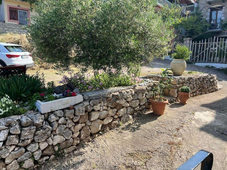 Guesthouse Simou With View 3 Bedrooms Arachova Exterior photo